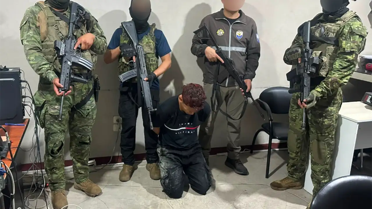 Ejército captura a alias "Colorado" en narcofiesta con temática de Pablo Escobar