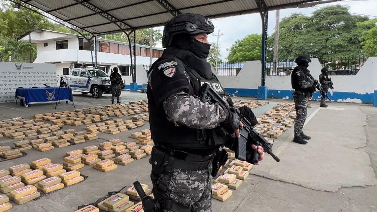 Incautan 1,6 toneladas de droga en el sector San Gregorio, Muisne