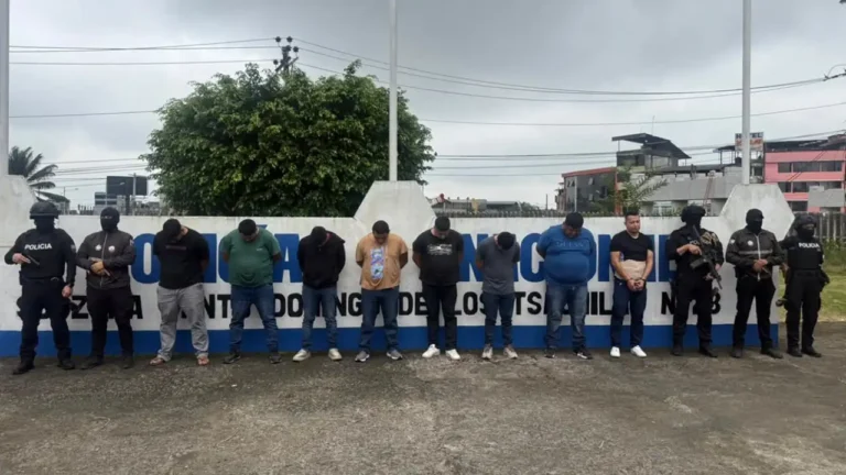 Operativo Flete deja 8 aprehendidos vinculados al robo de camiones en Manabí y Santo Domingo