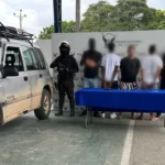 Capturan a alias "3-80" y dos adolescentes en operativo en el sector 50 Casas