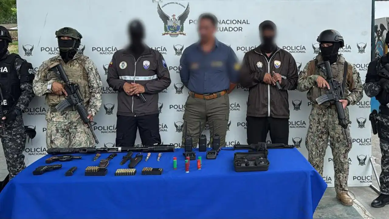 Detienen a sospechoso con arsenal ilícito tras operativo Atlas 143 en La Tolita