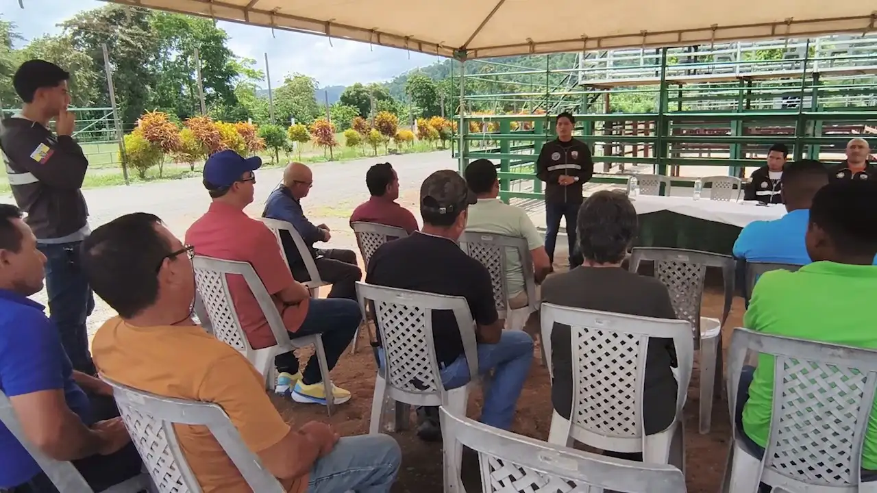 Ganaderos de Esmeraldas y Policía intensifican la lucha contra el abigeato