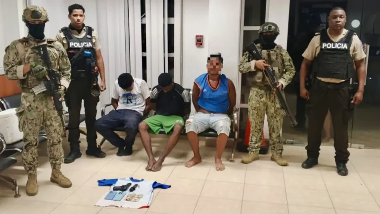 Golpe a la delincuencia en el Malecón de Muisne deja tres detenidos
