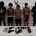 Operativo militar captura a tres sujetos, decomisa armas y celulares en la Isla Vargas Torres