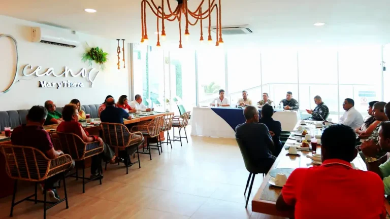 El turismo de Esmeraldas pide suspender el toque de queda en feriado