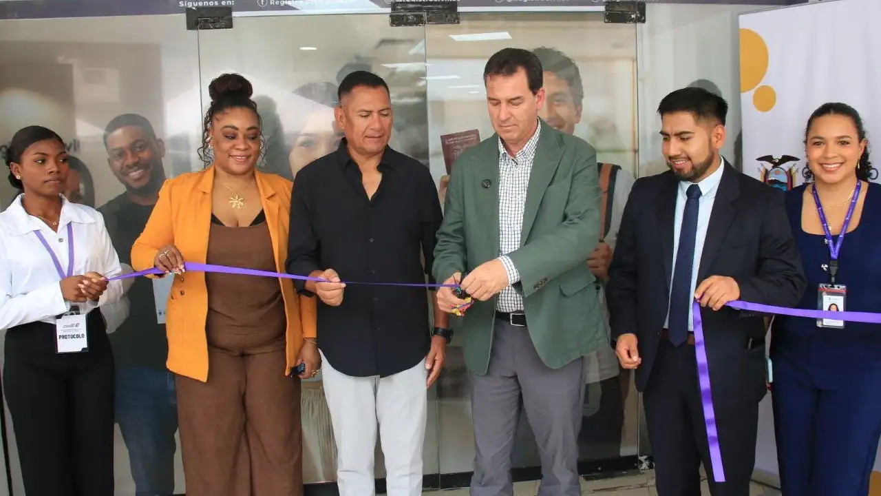 Gobierno inaugura moderna agencia del Registro Civil en Esmeraldas
